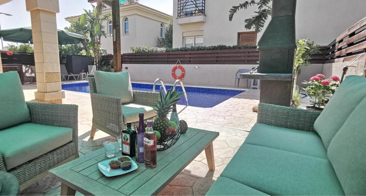 Great Villa Maria Paralimni Eksteriør billede