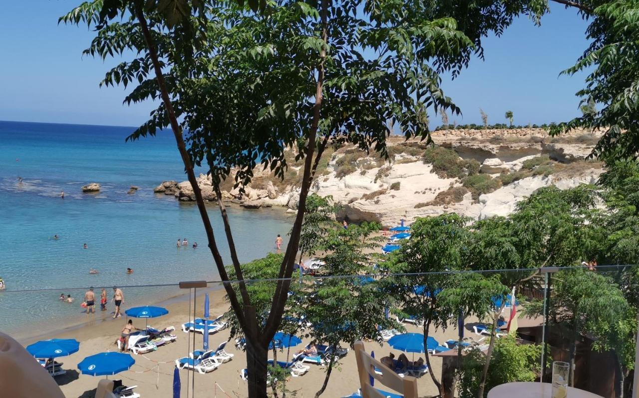 Great Villa Maria Paralimni Eksteriør billede