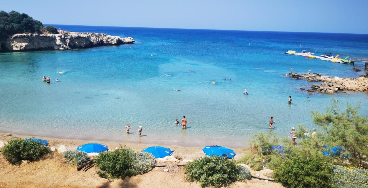 Great Villa Maria Paralimni Eksteriør billede